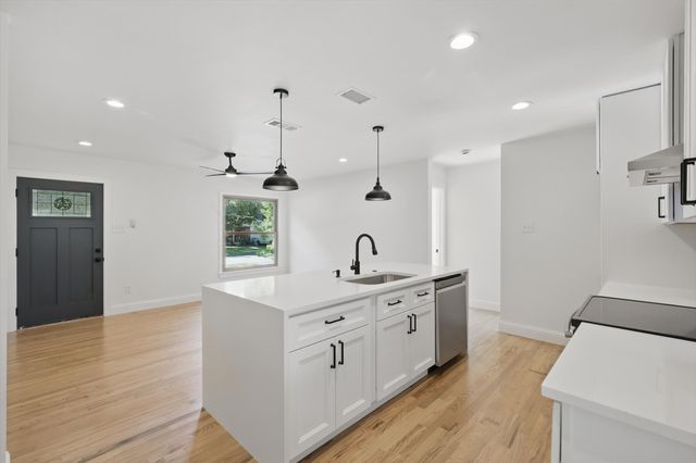 10626 Desdemona Drive, Dallas, TX 75228
