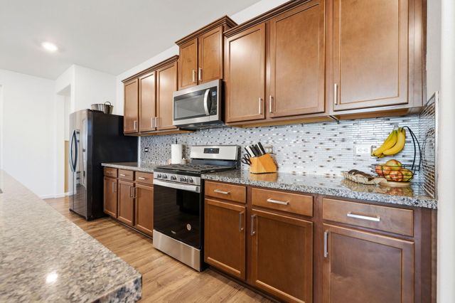 3650 E Cherry Avenue, Visalia, CA 93292