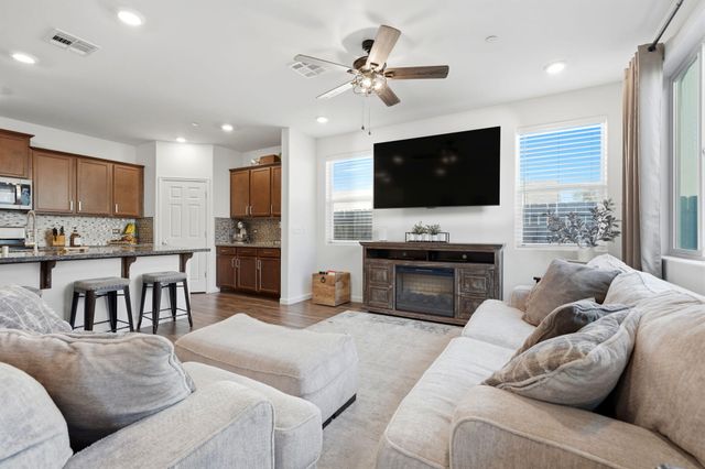 3650 E Cherry Avenue, Visalia, CA 93292