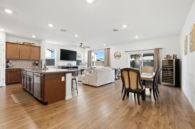 3650 E Cherry Avenue, Visalia, CA 93292