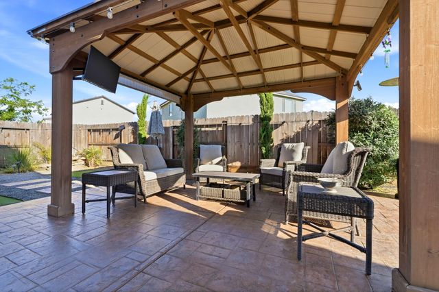 3650 E Cherry Avenue, Visalia, CA 93292