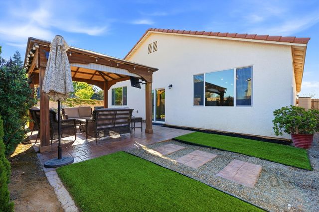 3650 E Cherry Avenue, Visalia, CA 93292