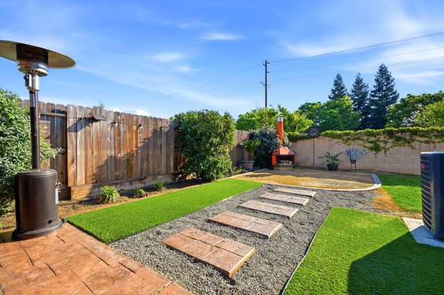 3650 E Cherry Avenue, Visalia, CA 93292