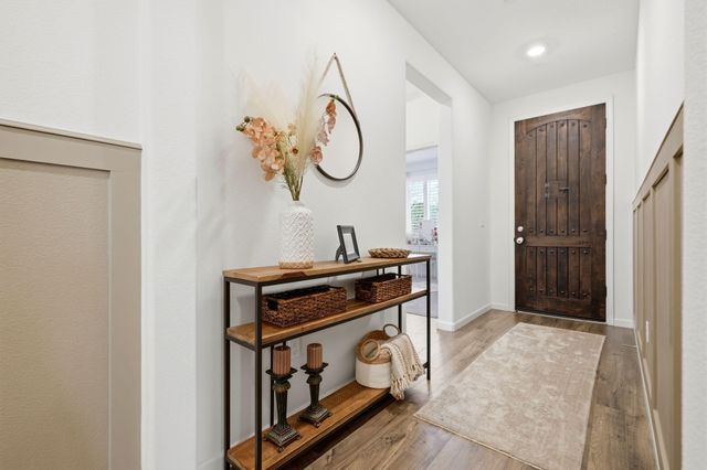 3650 E Cherry Avenue, Visalia, CA 93292