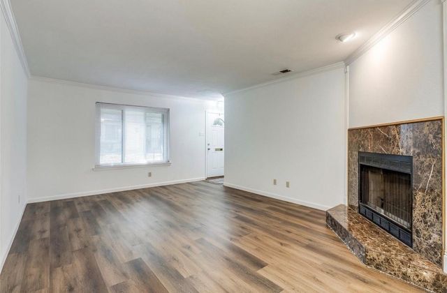 13853 Leinsper Green Street, Dallas, TX 75240