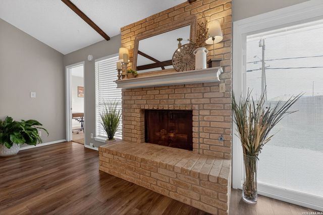 122 Bolerio Dr, Universal City, TX 78148