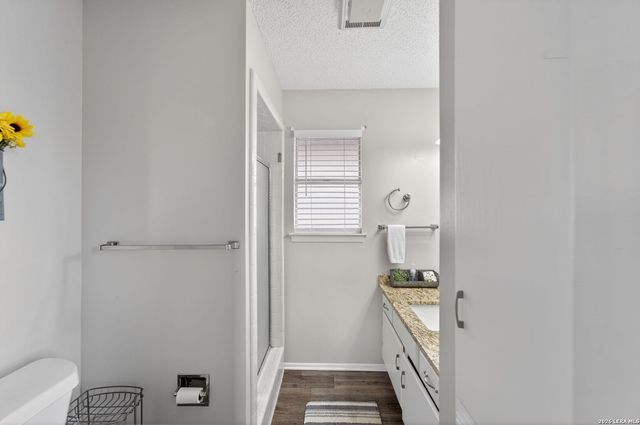 122 Bolerio Dr, Universal City, TX 78148