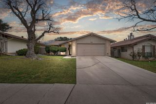 122 Bolerio Dr, Universal City, TX 78148