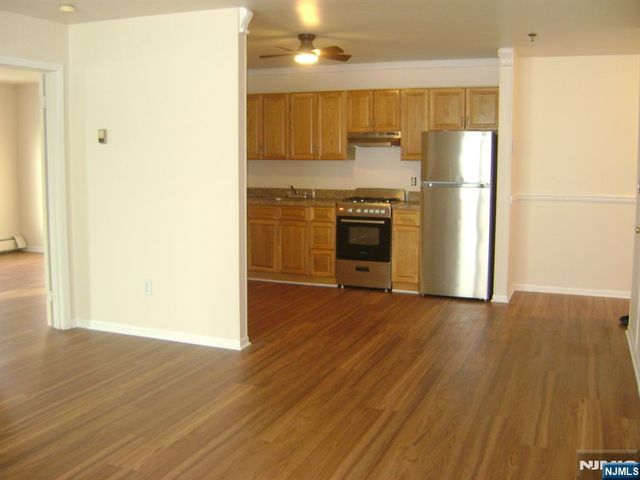 690 River Road H, New Milford, NJ 07646