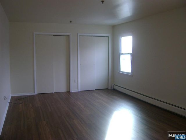 690 River Road H, New Milford, NJ 07646