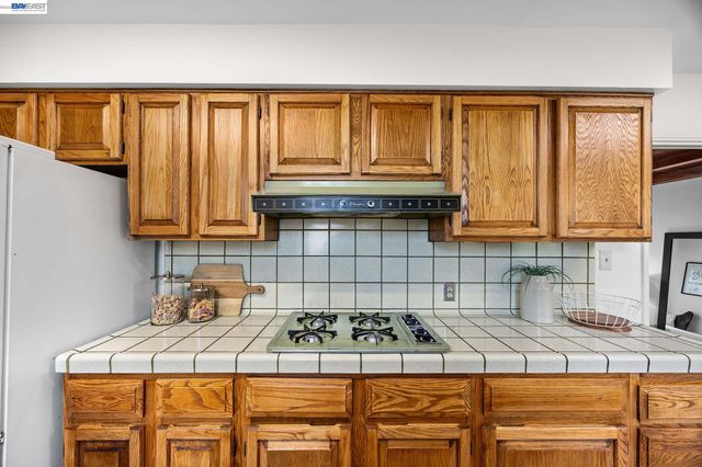 14590 Bancroft Ave, San Leandro, CA 94578