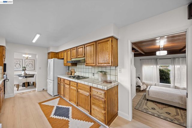 14590 Bancroft Ave, San Leandro, CA 94578