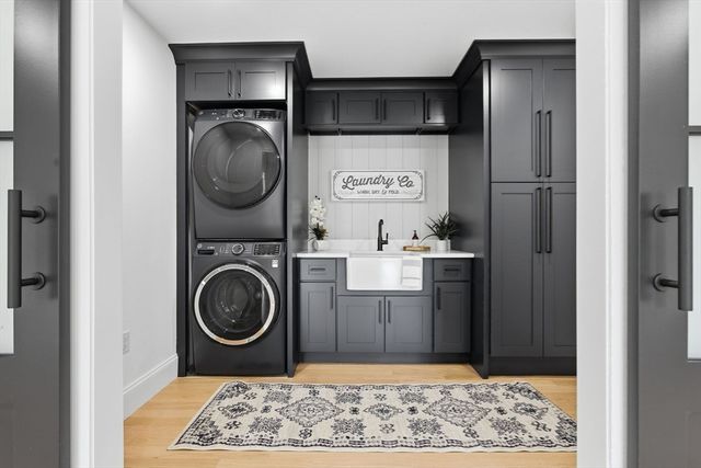 5 Lisa St, Burlington, MA 01803