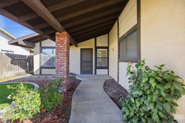 4504 Milo Avenue, Bakersfield, CA 93313