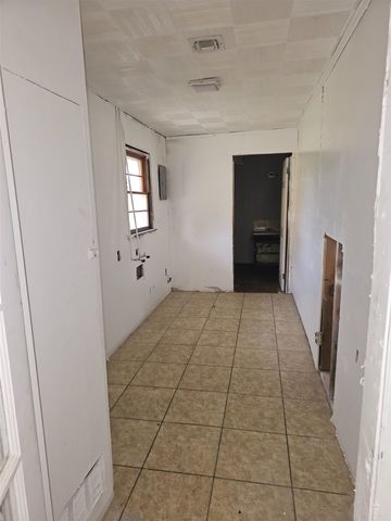 1743 Acadian Dr, Houma, LA 70363