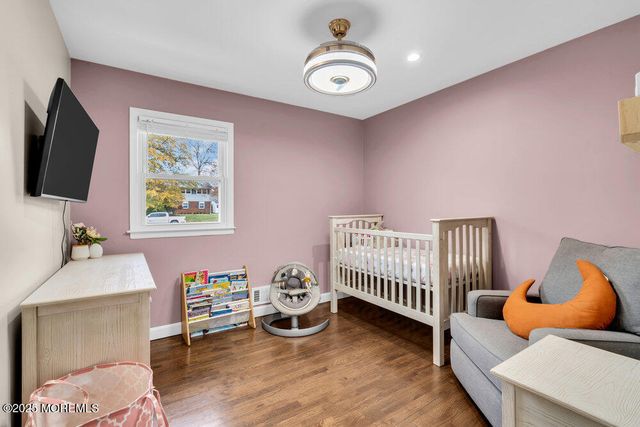 37 Glenbrook Road, Freehold, NJ 07728