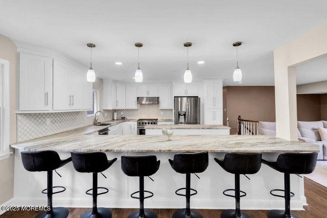 37 Glenbrook Road, Freehold, NJ 07728