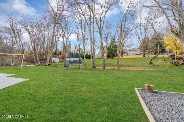 37 Glenbrook Road, Freehold, NJ 07728