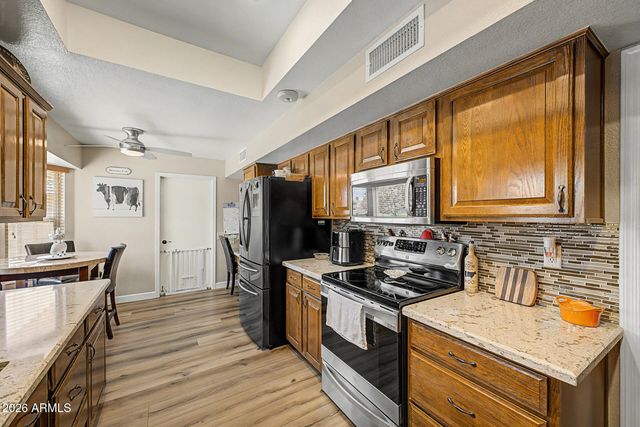 13907 W PINETREE Drive, Sun City West, AZ 85375