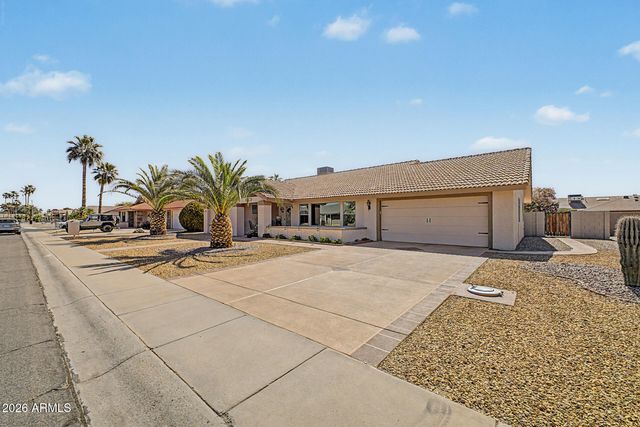 13907 W PINETREE Drive, Sun City West, AZ 85375
