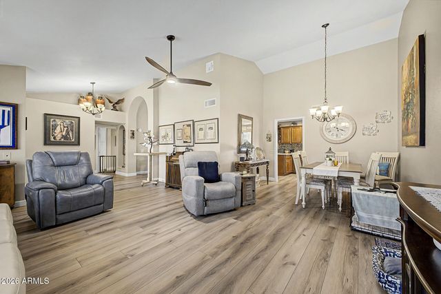 13907 W PINETREE Drive, Sun City West, AZ 85375