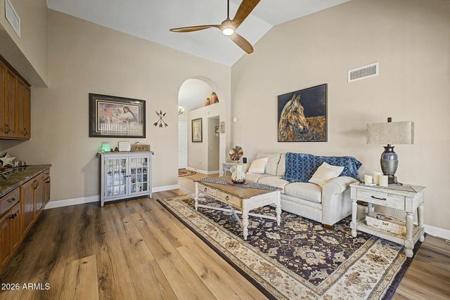 13907 W PINETREE Drive, Sun City West, AZ 85375