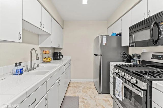 43481 30th West 2, Lancaster, CA 93536