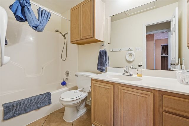 702 Saint Bernadine Dr, Corpus Christi, TX 78418