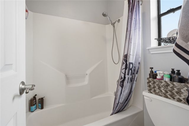 702 Saint Bernadine Dr, Corpus Christi, TX 78418