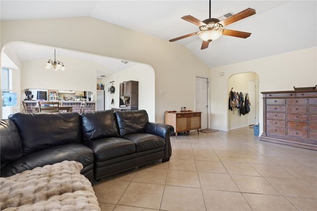 702 Saint Bernadine Dr, Corpus Christi, TX 78418