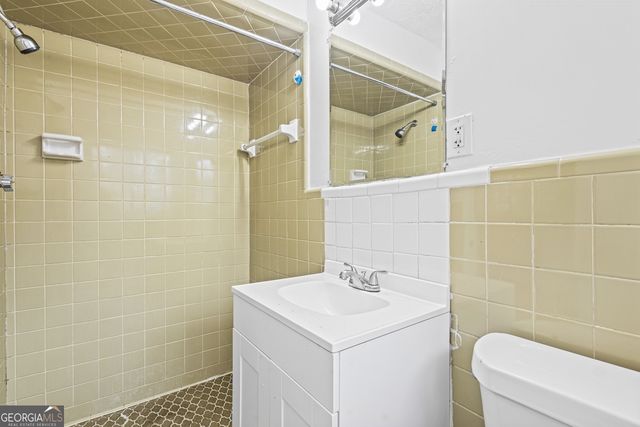 3075 Thrasher Circle, Decatur, GA 30032