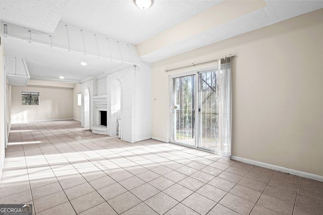 3075 Thrasher Circle, Decatur, GA 30032