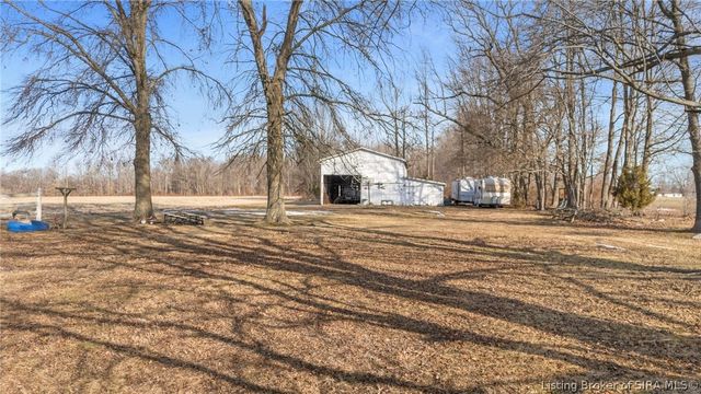 7132 W SR 256, Madison, IN 47250