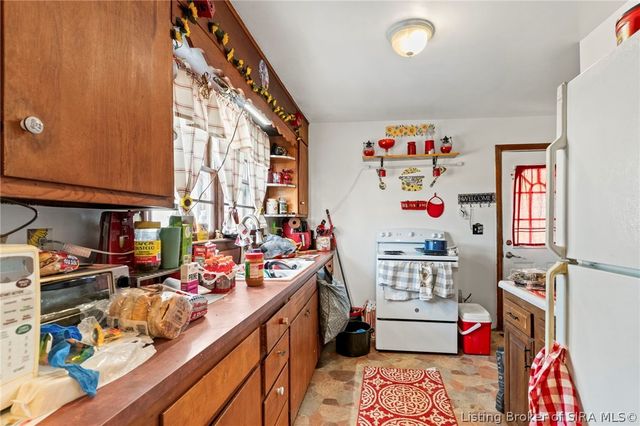 7132 W SR 256, Madison, IN 47250