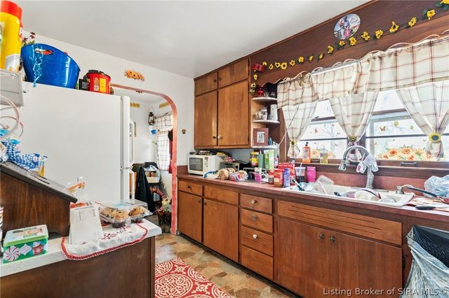 7132 W SR 256, Madison, IN 47250