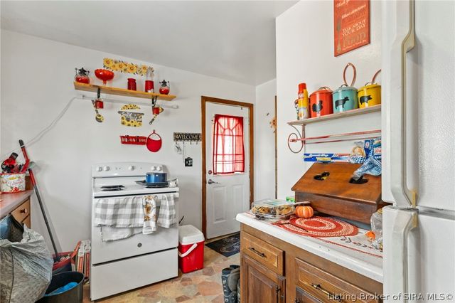 7132 W SR 256, Madison, IN 47250