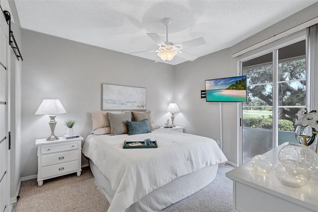 9620 CLUB SOUTH CIRCLE 5107, Sarasota, FL 34238