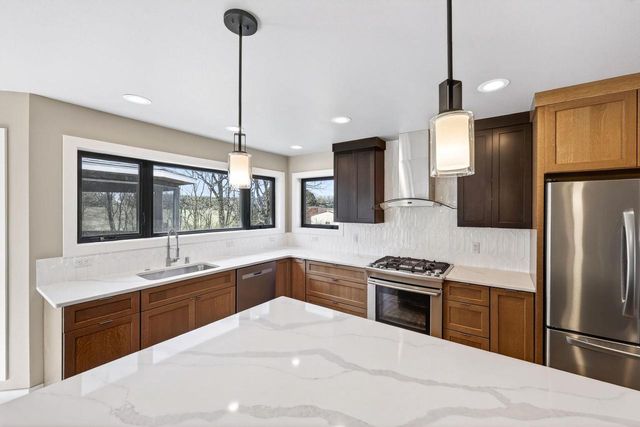 4365 Schneider Drive, Oregon, WI 53575