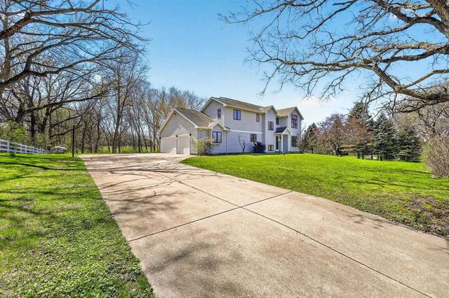 4365 Schneider Drive, Oregon, WI 53575