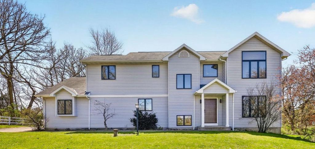 4365 Schneider Drive, Oregon, WI 53575