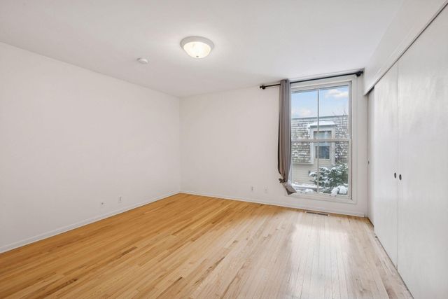 6381 Barrie Road 0120, Edina, MN 55435