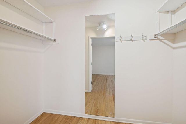 6381 Barrie Road 0120, Edina, MN 55435