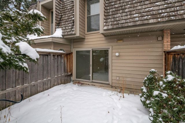 6381 Barrie Road 0120, Edina, MN 55435