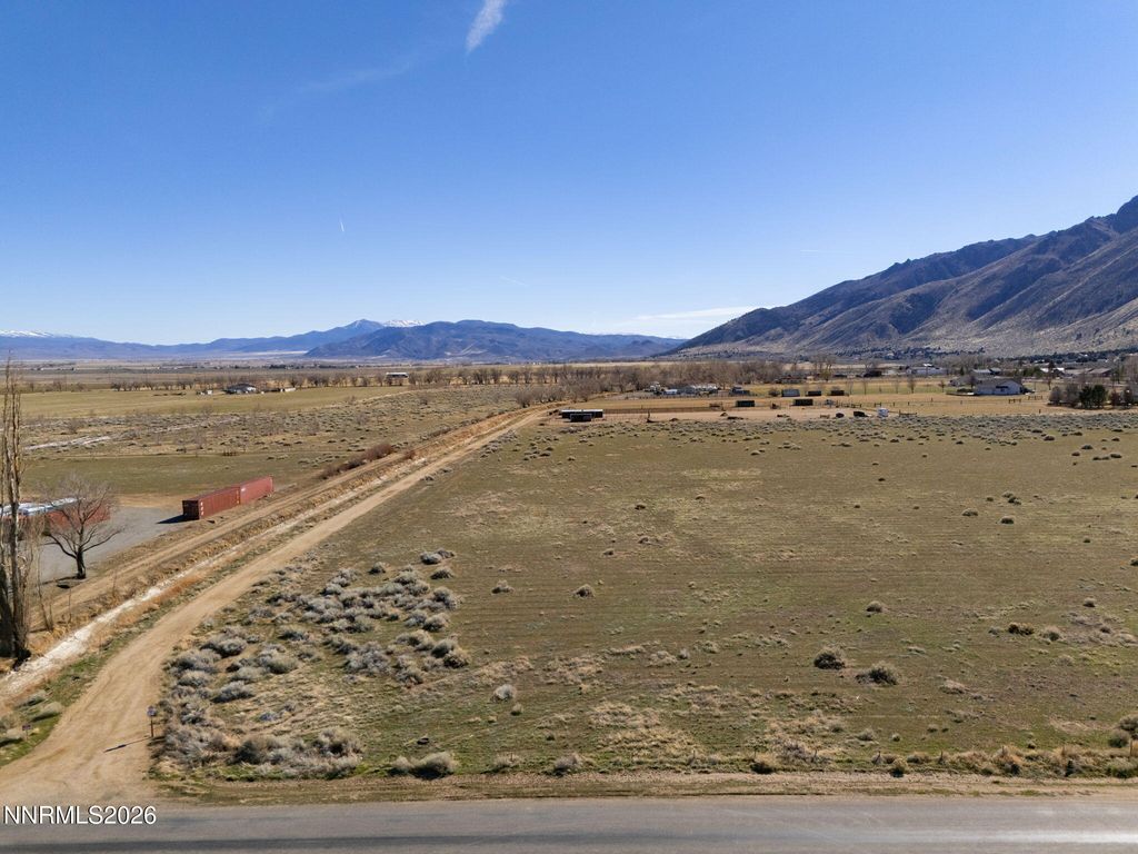Image 2 of property listing at 613 Day Lane, Smith Valley, NV 89444