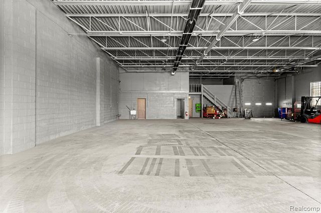 23201 Roseberry Avenue, Warren, MI 48089