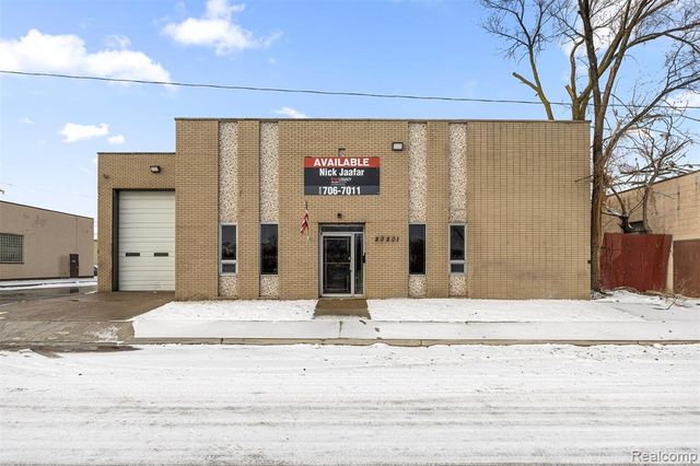 23201 Roseberry Avenue, Warren, MI 48089