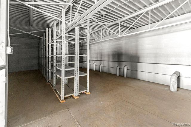 23201 Roseberry Avenue, Warren, MI 48089