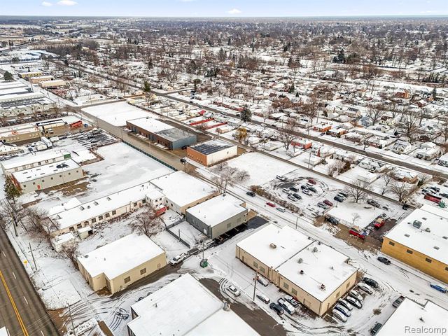 23201 Roseberry Avenue, Warren, MI 48089