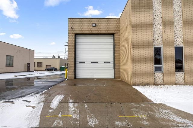 23201 Roseberry Avenue, Warren, MI 48089