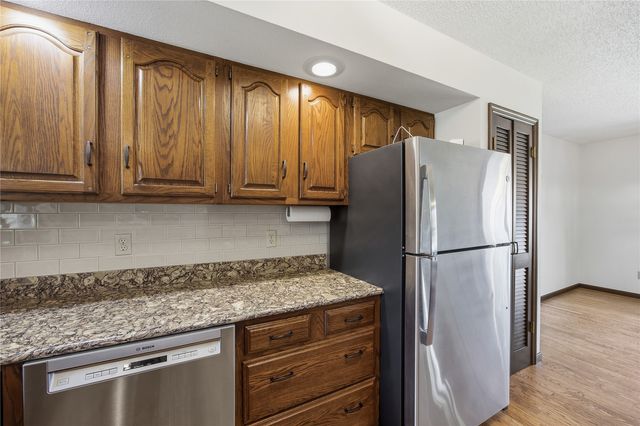 4140 Elkhorn Drive, Cedar Rapids, IA 52411